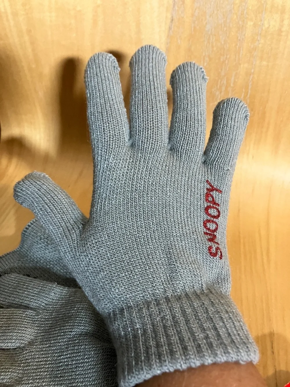 Peanuts Snoopy Youth Beanie or Toque and Glove Set